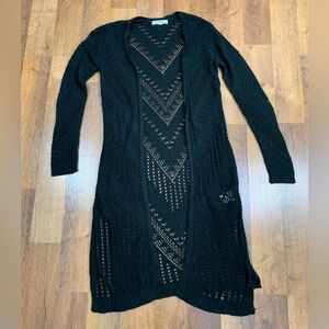 Hooked Up Women’s XS Long Knit Cardigan Shaw Black